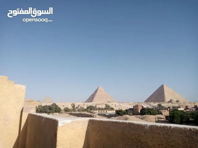 شقة للايجار أمام الاهرامات ال 3 يومي و أسبوعي وشهري
