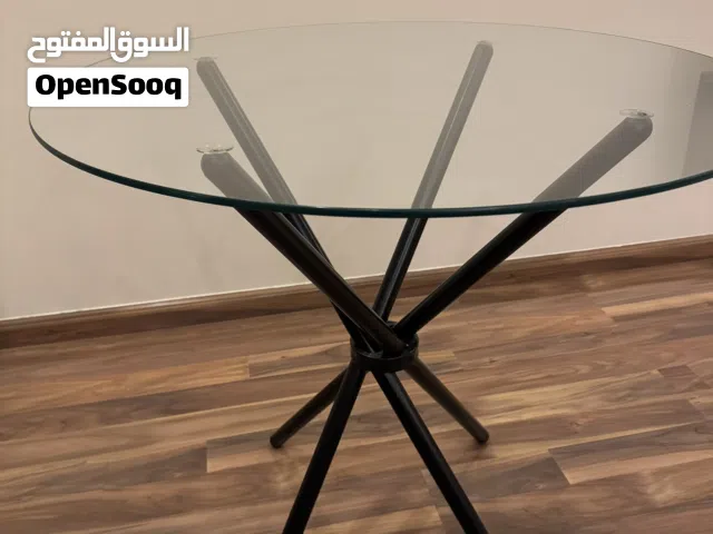 طاوله طعام كالجديده استخدام شهر 4 كراسي