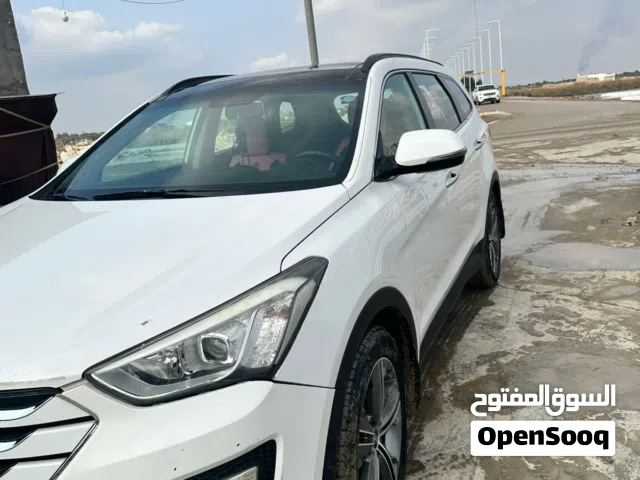 Used Hyundai Santa Fe in Basra