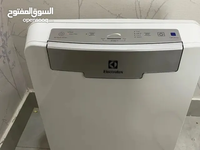 الكترولكس منقي هواء صناعه كوريه بحاله الجديد يوجد 2 فلتر مجانا