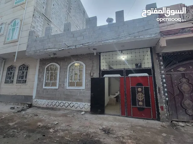 89 m2 4 Bedrooms Townhouse for Sale in Sana'a Other