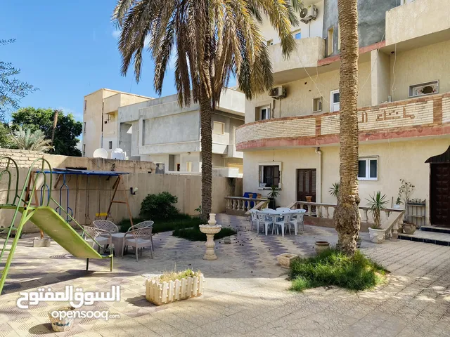 170m2 More than 6 bedrooms Townhouse for Sale in Tripoli Souq Al-Juma'a