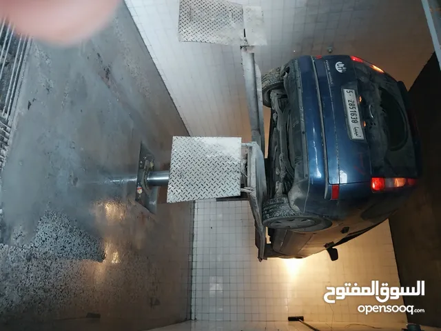 كريك باسطوني لاوادجي لغسيل السيارات