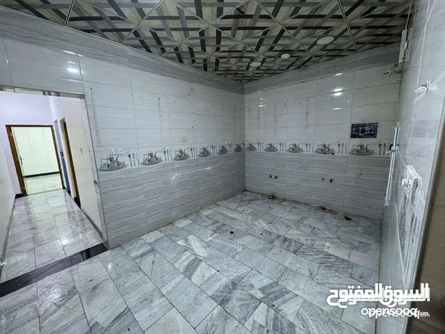 125 m2 2 Bedrooms Apartments for Rent in Basra Manawi Lajim