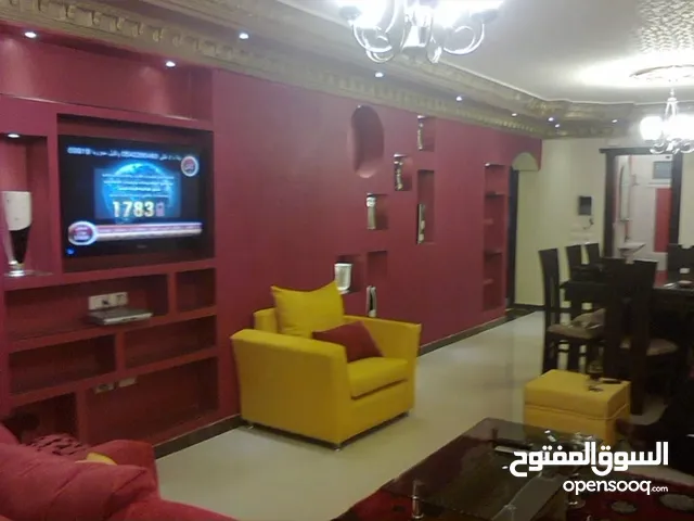 160 m2 3 Bedrooms Apartments for Rent in Giza Mariotia