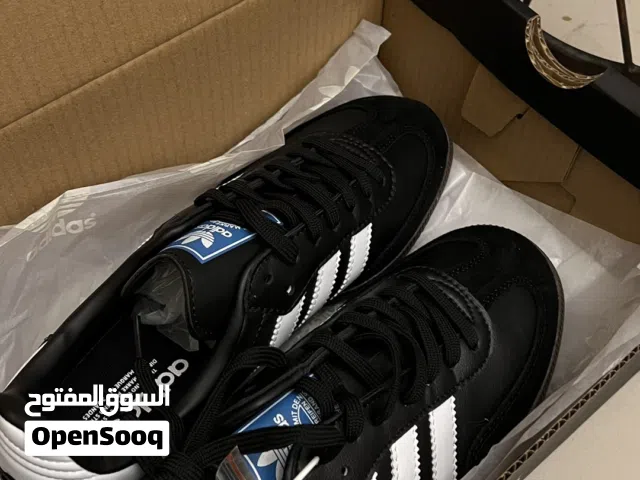Adidas sambas