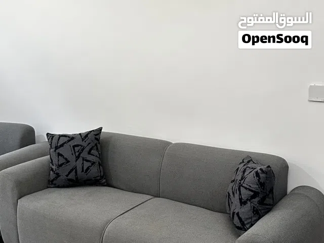 تخم قنفات باللون الرصاصي