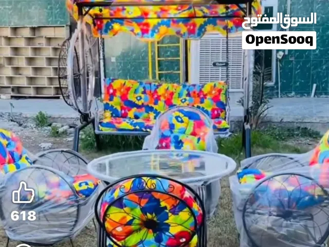 ميز وكراسي حديقة