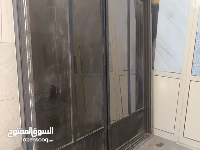باب ألمنيوم