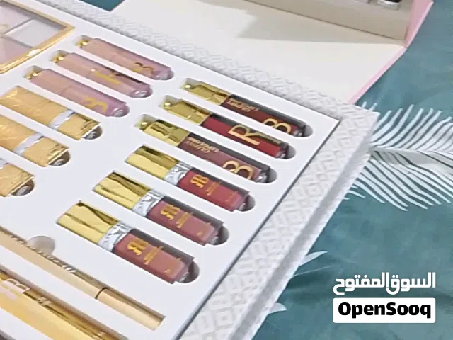 بوكس مكياج من روز بير الاصلي