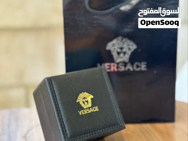 ساعة Versace الفخمة