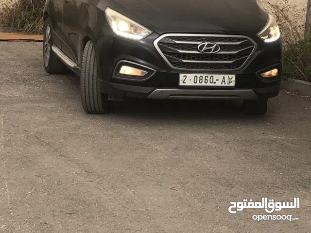 توسان 2015 ترخيص وتامين شامل طويل بصمة دخول بصمة تشغيل حساسات خلفية كميرا خلفية اصلية