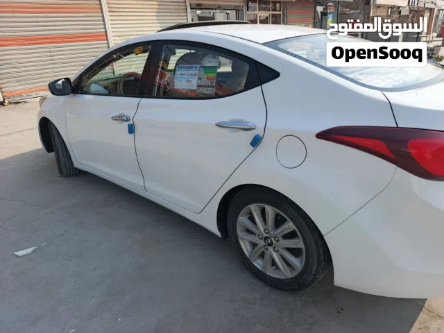 2015 هيونداي النترا Limited