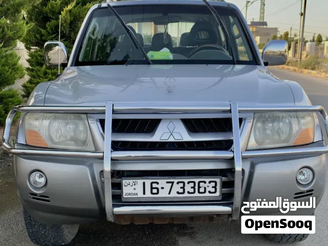 2006 ميتسوبيشي باجيرو GLS