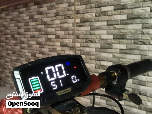 سكوتر كهربائي للبيع - البريمي - سرعة 90 كم/ساعة + مفتاحين + شاحن أصلي الوصف مهم جدا جدا