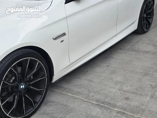 BMW 528I Gcc Kit M Full Option model 2015
