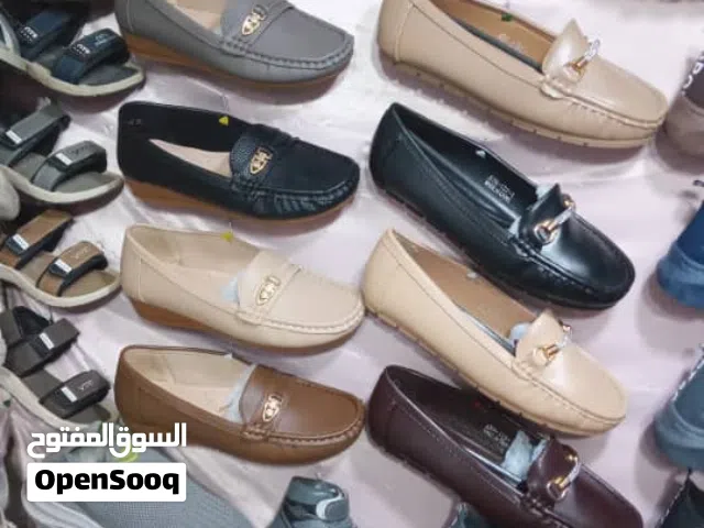 ها اكلاس لي احذيه وكوتشات بجميع انوعهاء