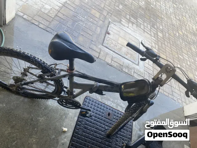 سيكل اسود في حالة جيدة