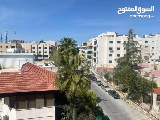 300m2 4 Bedrooms Apartments for Sale in Amman Um Uthaiena