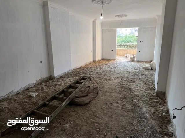 170 m2 3 Bedrooms Apartments for Sale in Giza Faisal