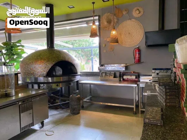 معدات بيتزا نابولي الإيطالية