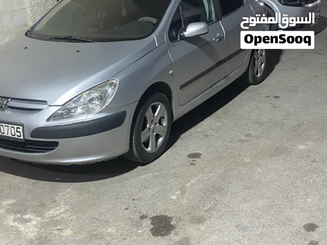 2003 بيجو 307 XT