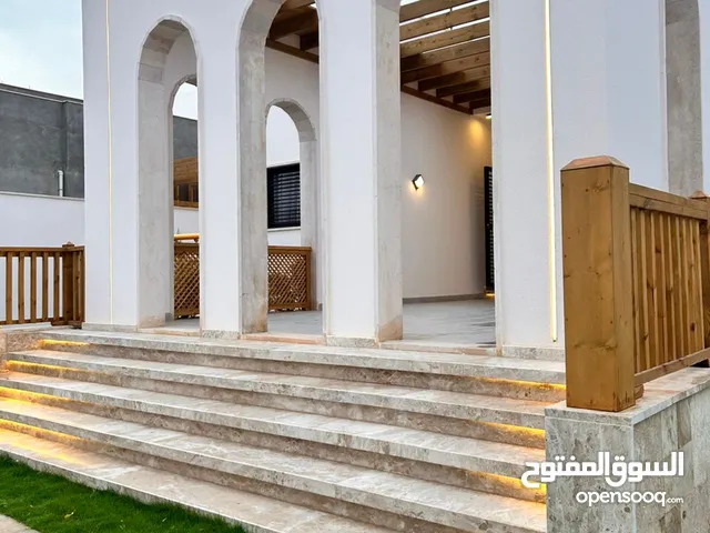 3 Bedrooms Chalet for Rent in Tripoli Al-Baesh