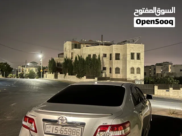 2011 تويوتا كامري SE