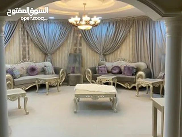 400 m2 5 Bedrooms Villa for Sale in Unaizah Al Yarmouk