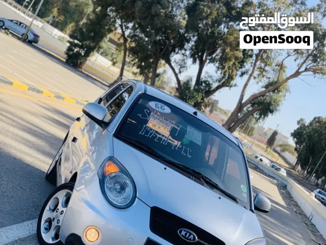 كيا مورنق 2010