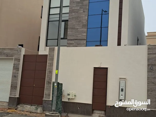 315 m2 5 Bedrooms Villa for Rent in Al Riyadh Al Malqa