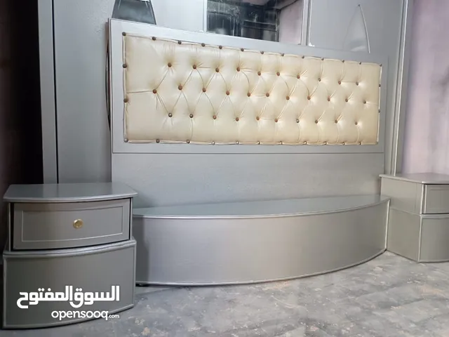 غرفه نوم مميزه مع ملحق تفصيل خشب لاتيه