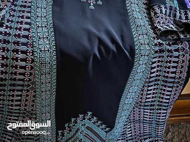 ثوبين للبيع استعمال بسيط تطريز