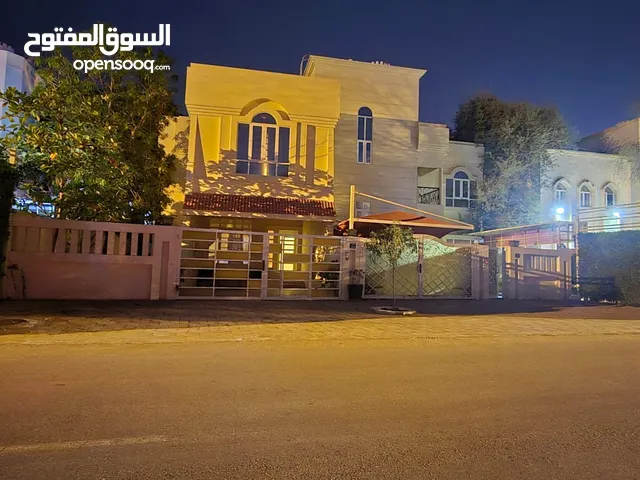318m2 More than 6 bedrooms Villa for Sale in Muscat Ghubrah