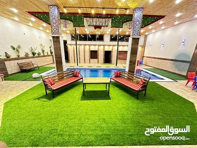 2 Bedrooms Chalet for Rent in Zarqa Sarout