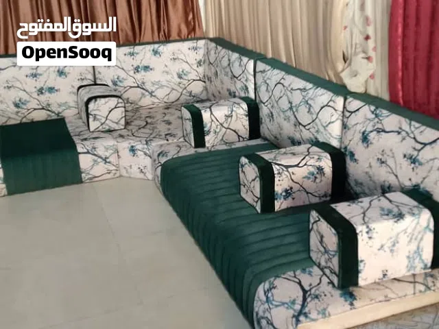 عملائنا الكرام يوجد لدينا افخم انواع المجالس العربيه والستاير والكنب وبسعر مناسب زوروا تجدونا من محل