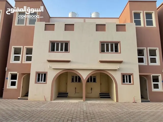 315 m2 4 Bedrooms Villa for Sale in Muscat Seeb