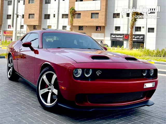 For sale dodge challenger SRT8 392 in very good condition 470HP