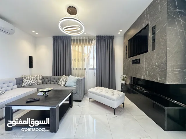 Furnished Apartment For Rent In Um Al Summaq ( Property 43036 )-174809384