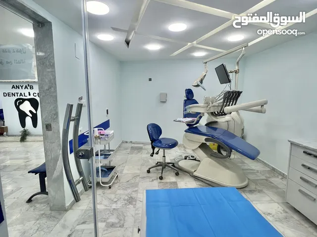 عيادة أسنان للإيجار بالكرسي أو الايجار الكامل