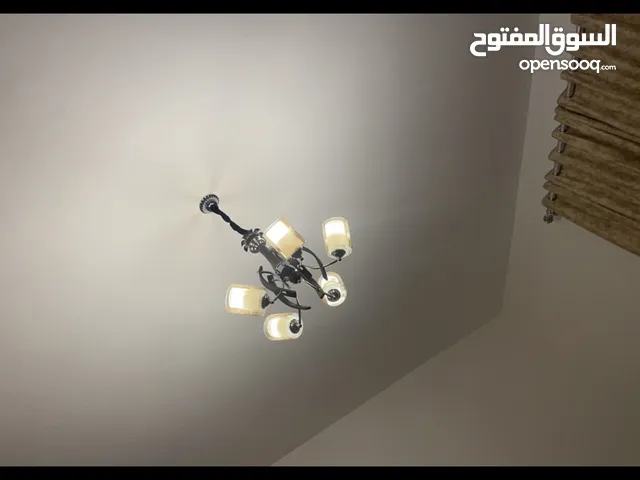 عدد 3 تربات وحدا خماسية واتنين تلاتيات