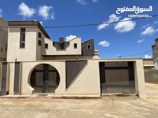 190 m2 3 Bedrooms Townhouse for Sale in Tripoli Abu Saleem