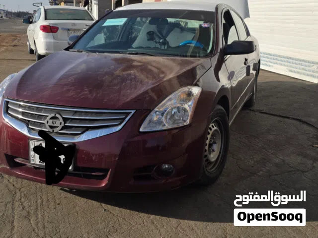 نيسان التيما 2012