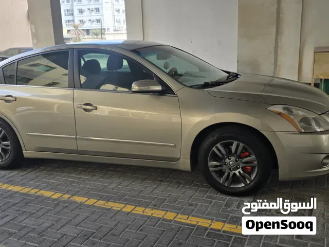 Nissan Altima 2010 – 2.5L  Single Owner  Agent Maintained