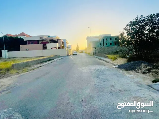 400m2 More than 6 bedrooms Villa for Rent in Tripoli Alfornaj