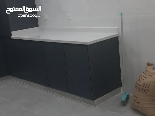 صيانه جميع المطابخ الالمنيوم وتبديل الابواب والرخام والمفصلات
