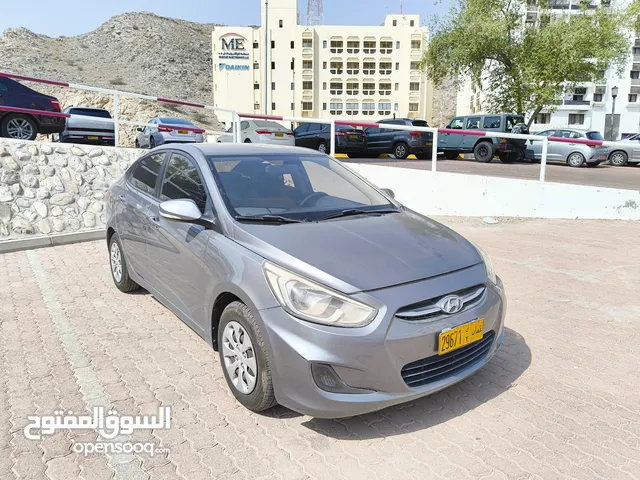 Hyundai Accent 2015