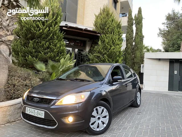 فورد فوكس 2011 فل اوتماتك بنزين ماتور 1600 ماشاءالله السيارة مش مهيونة وبحالة فوق الممتازة ..
