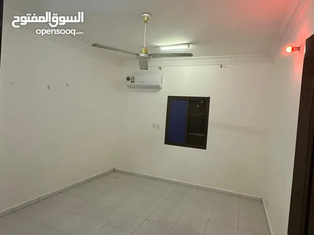 غرفه وحمام بالخوير شارع المها للايجارRoom and bathroom in Al Khuwair Al Maha Street for rent