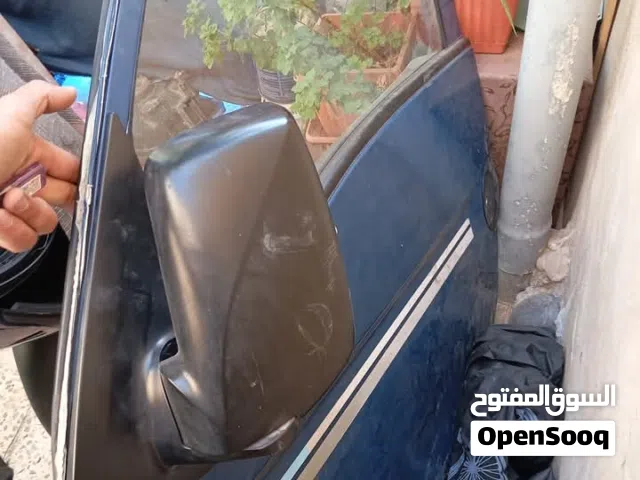 أبواب سيارات مستعملة بجودة جيدة مع حالة جيدة للبيع